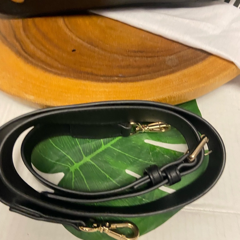 Love Moschino Quilted Shoulder Bag & DustBag - Picture 9 of 9